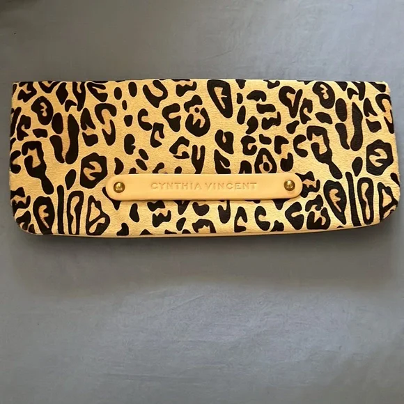 12th Street by Cynthia Vincent clutch bag - Picture 5 of 6